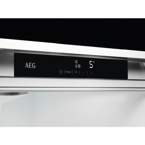 ���� �������� � AEG SKE81821DC �311 �����